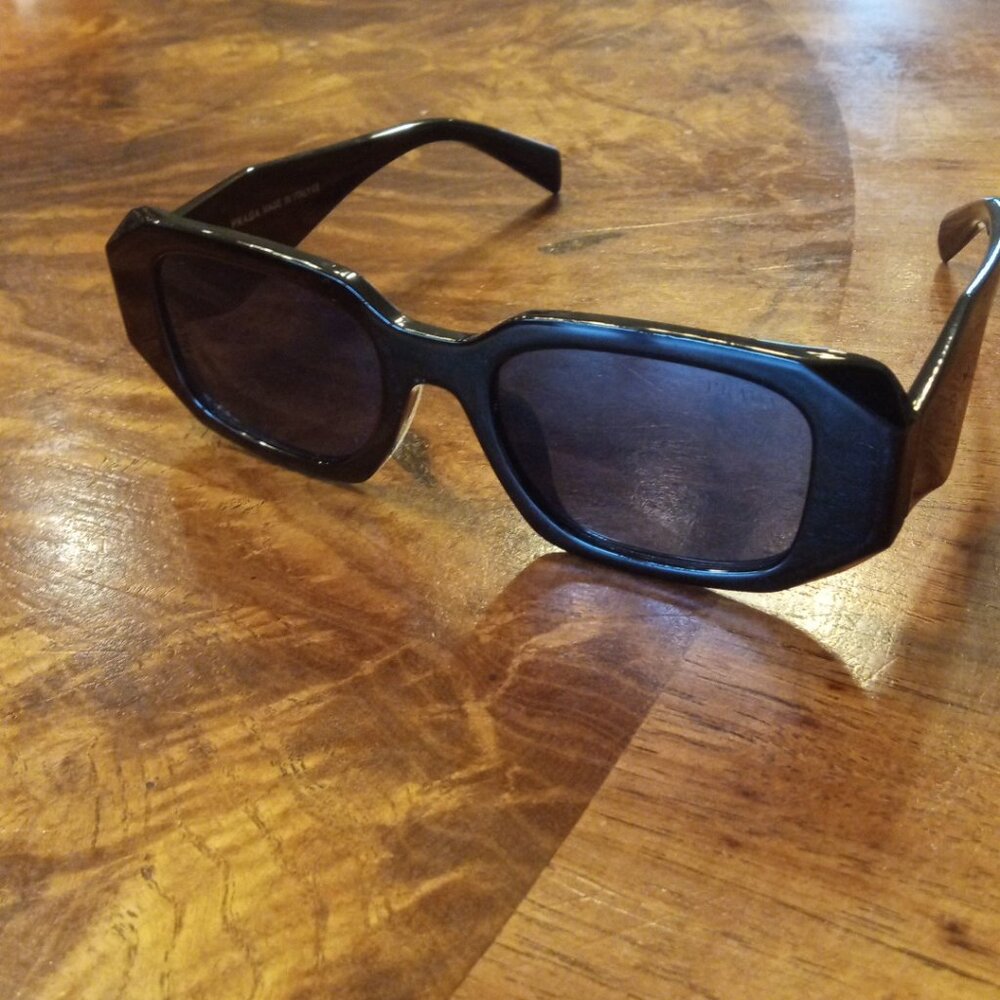 Prada Sunglasses - Picture 5 of 6